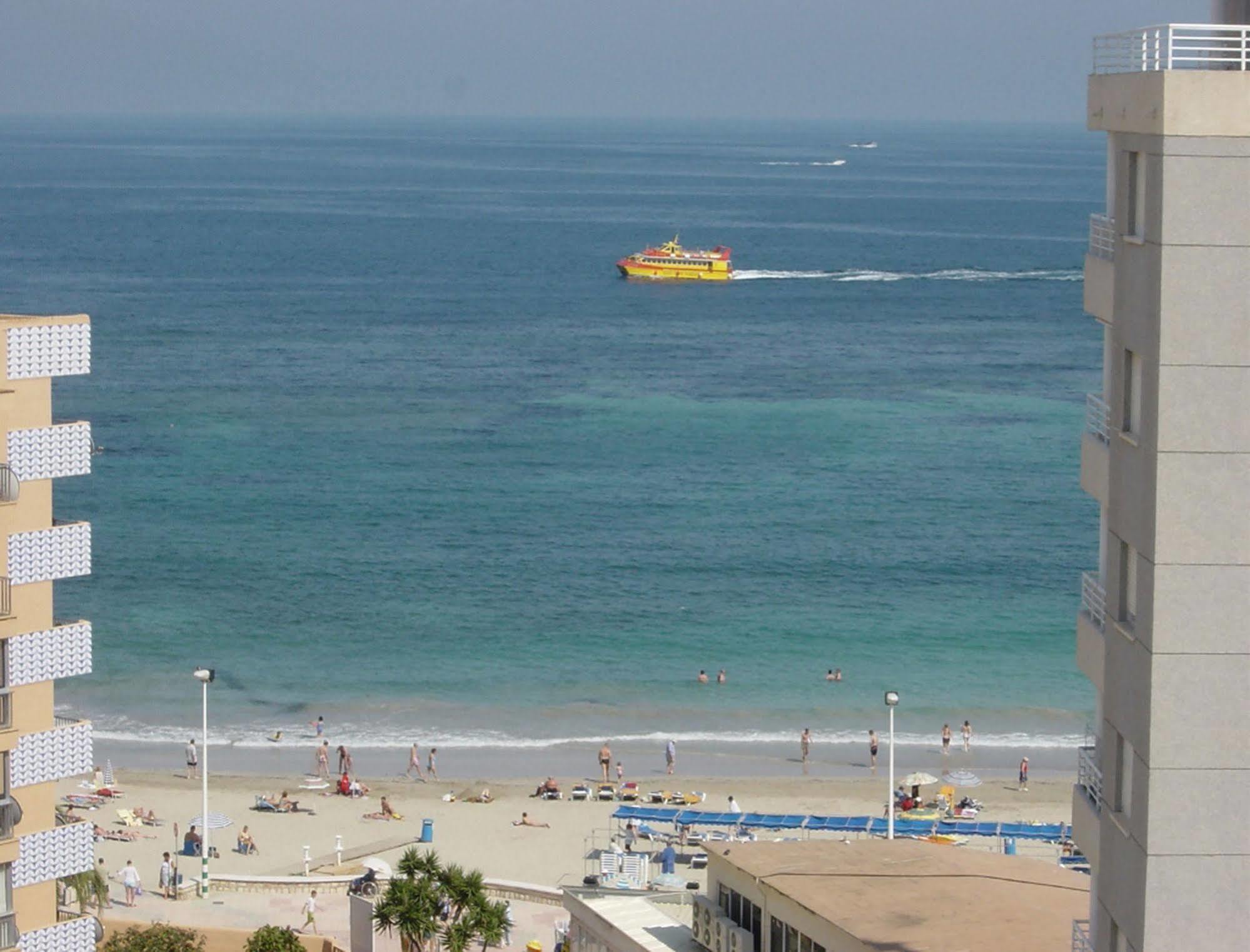 Victoria Beach Apartments Calp Extérieur photo