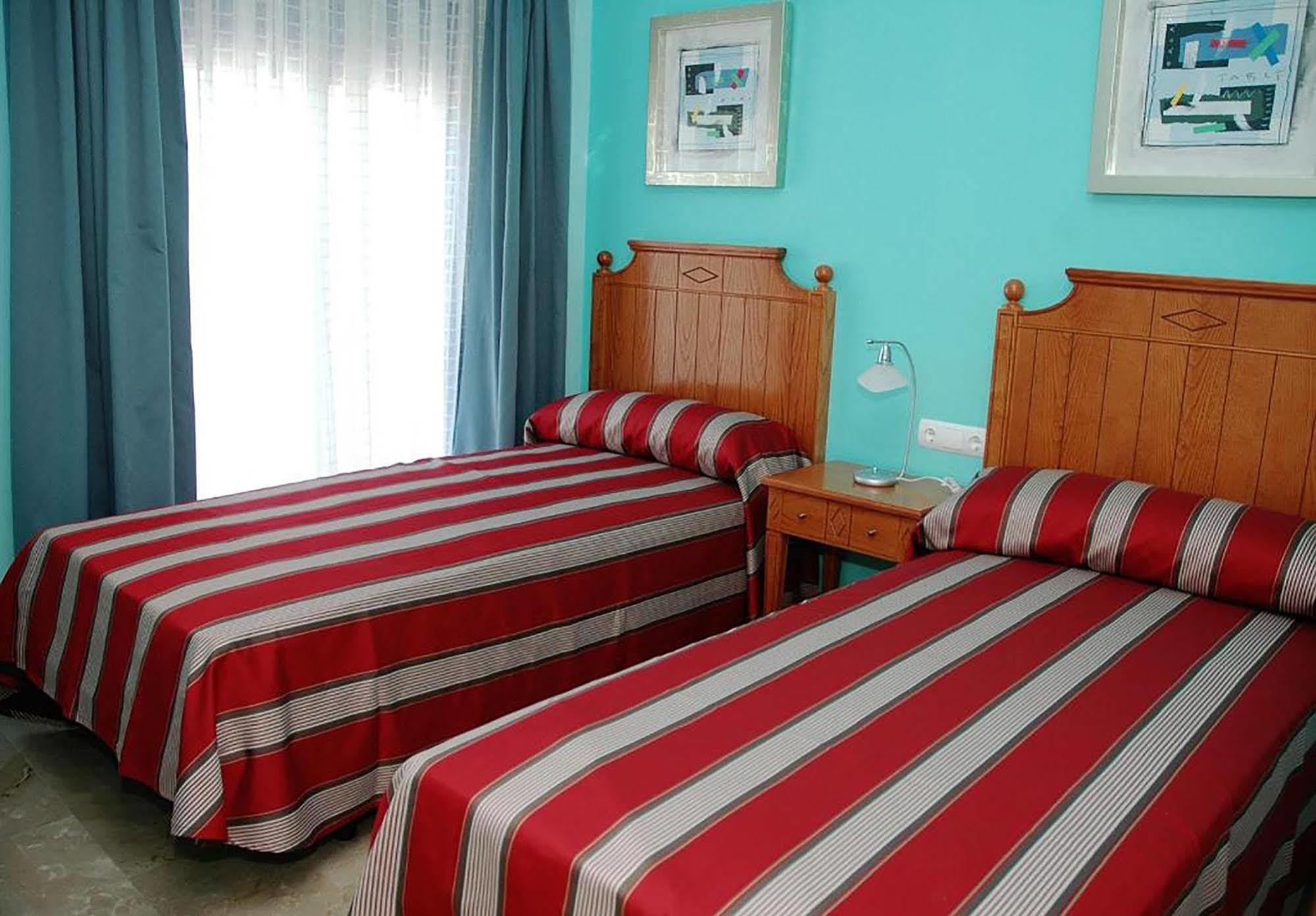Victoria Beach Apartments Calp Extérieur photo