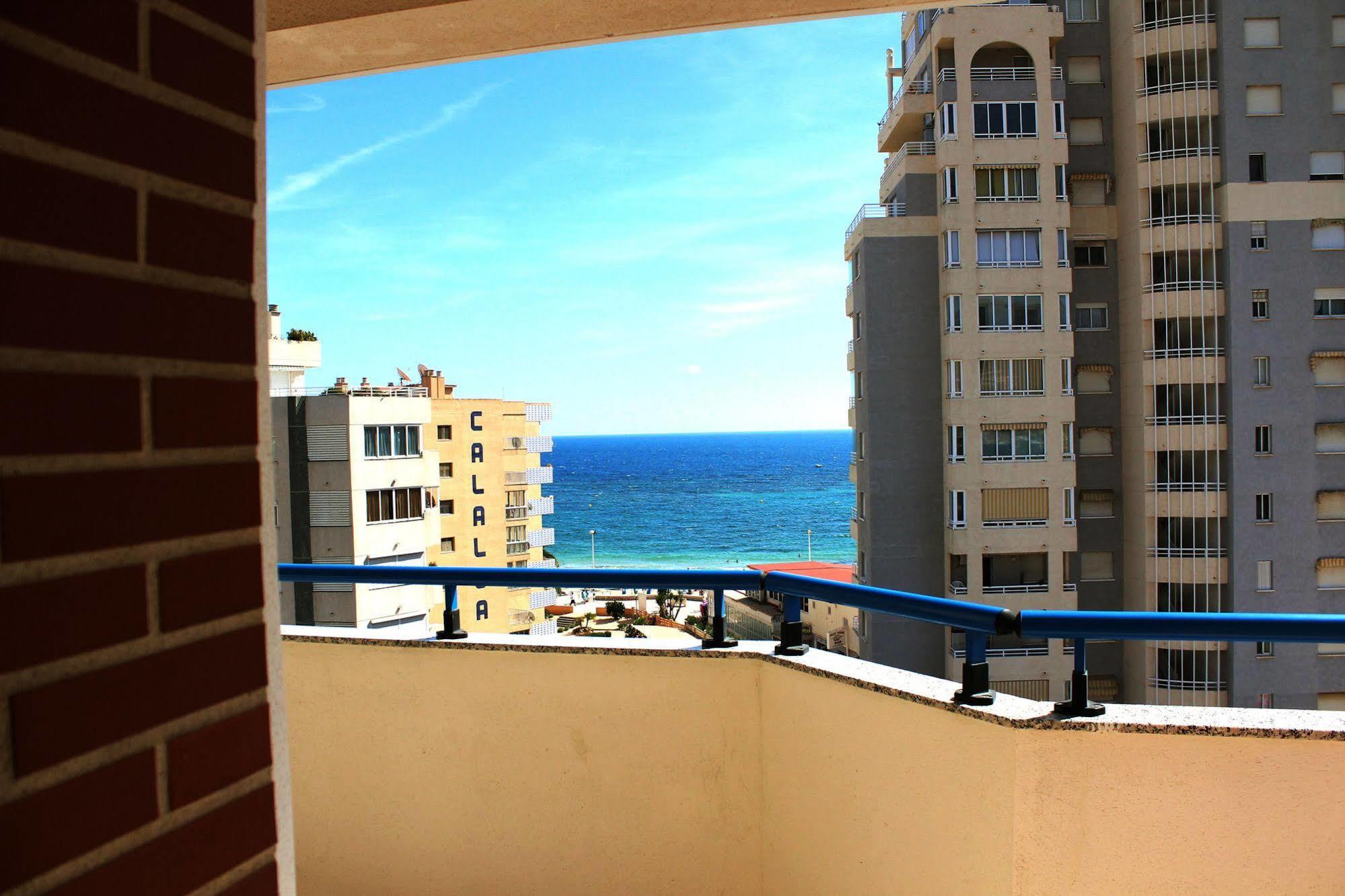 Victoria Beach Apartments Calp Extérieur photo