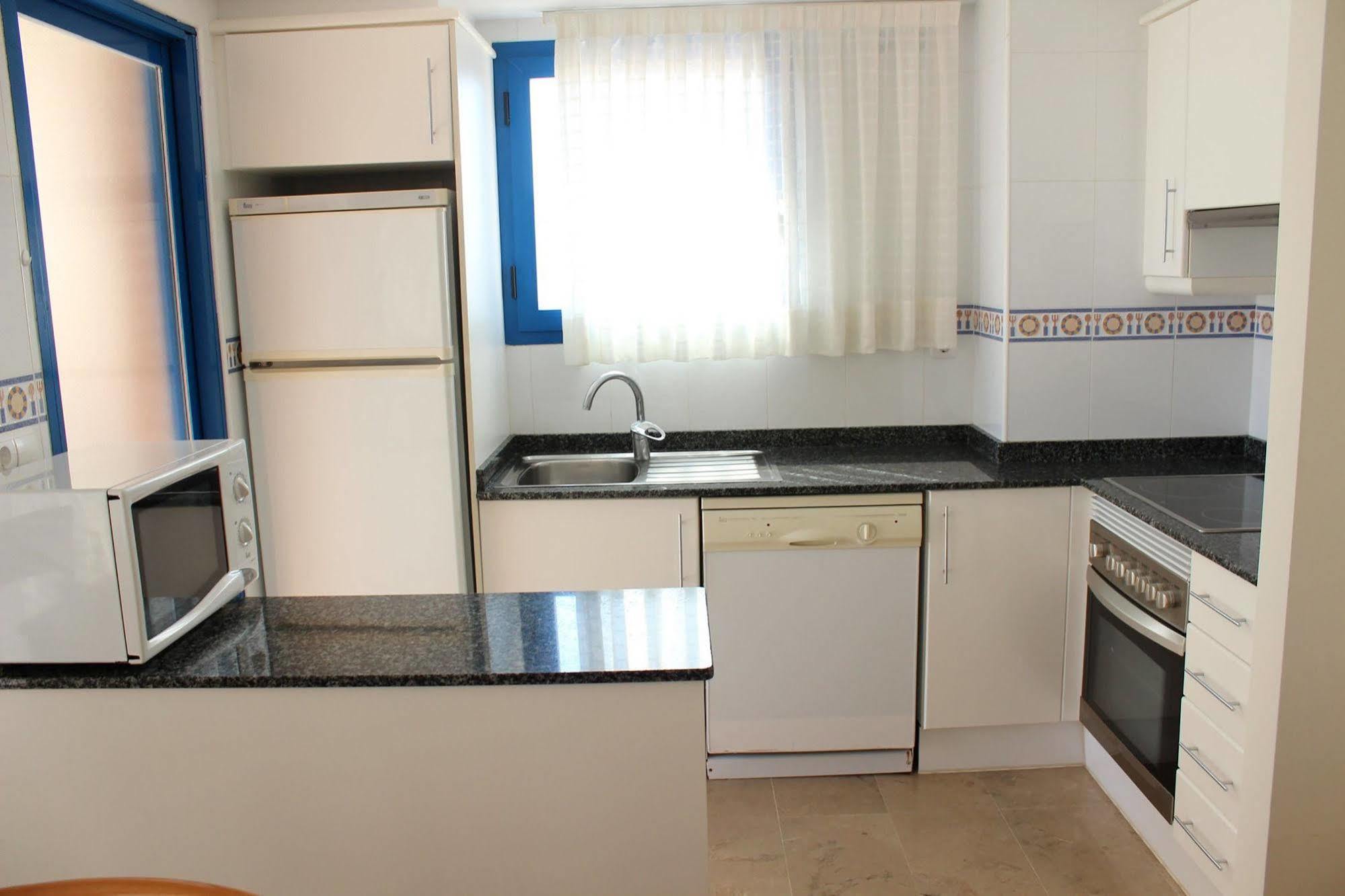 Victoria Beach Apartments Calp Extérieur photo